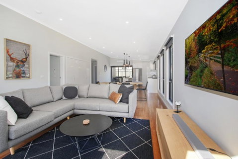 Snowgum Bright Retreat - 1 - Accommodation Directory 3