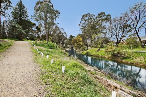 Snowstream Riverside Apartments - Unit 2 - Accommodation Directory 3