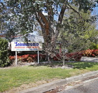 Snowstream Riverside Apartments - Unit 3 - Accommodation Directory