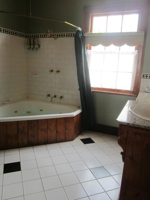 Sorell Barracks - Accommodation Directory 3