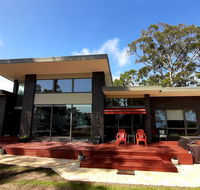 Spring Beach Garden Retreat - Accommodation Directory