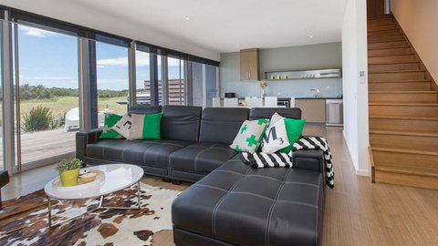 ST ANDREWS BEACH APARTMENT 4.01 - Accommodation Directory 0