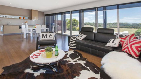 ST ANDREWS BEACH APARTMENT 4.02 - Accommodation Directory 1