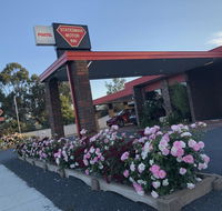 Statesman Motor Inn - Accommodation Directory