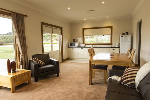 Stay Bathurst - Accommodation Directory 1
