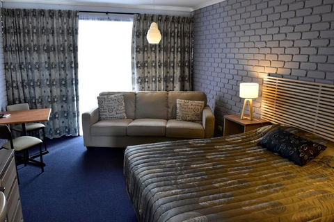 Strzelecki Motor Lodge - Accommodation Directory 3