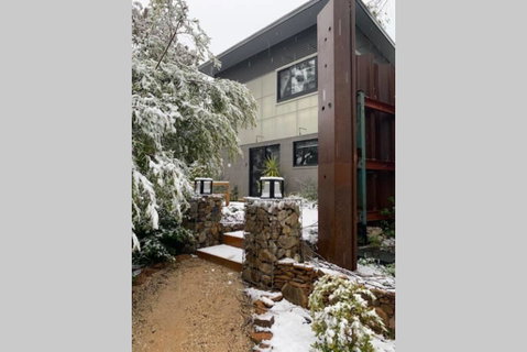 Studio 4 - Accommodation Directory 0