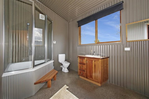 Studio @ Quins Gap Retreat - Accommodation Directory 0