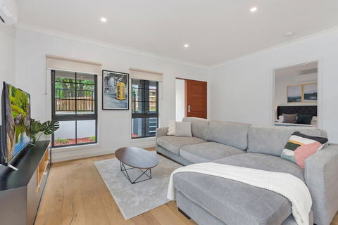 Style, Comfort And Convenience - Accommodation Directory 3