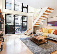 Stylish Loft Steps From City In Best Neighbourhood - Accommodation Directory