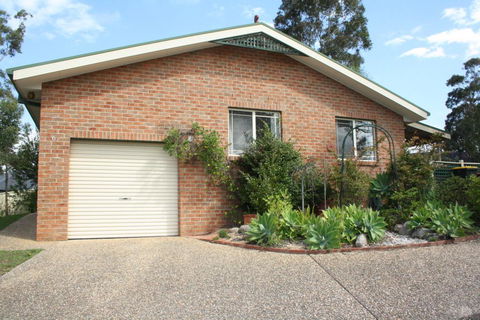 Surf Beach On Eric - Accommodation Directory 0