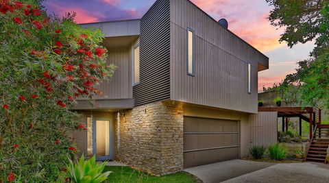 SURF Side SECRET INVERLOCH - Accommodation Directory 0