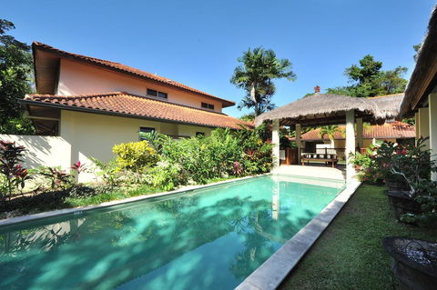 Surya Beachfront Villa No.1 - Accommodation Directory 1