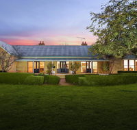 Sutton Downs - renovated country home on 100 acres - Accommodation Directory