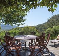 Taliesin - Beautiful 4 bedroom home with amazing views - Accommodation Directory