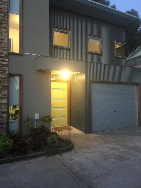 Tangles - Accommodation Directory 0