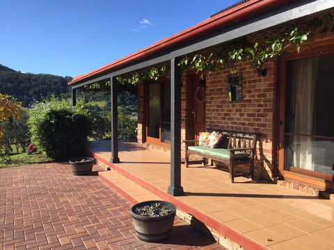 Tantallon - Accommodation Directory 1