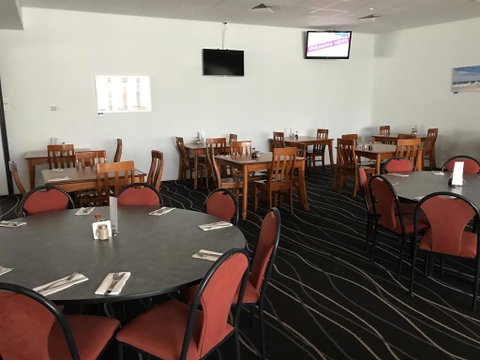 Tea Gardens Motel - Accommodation Directory 3