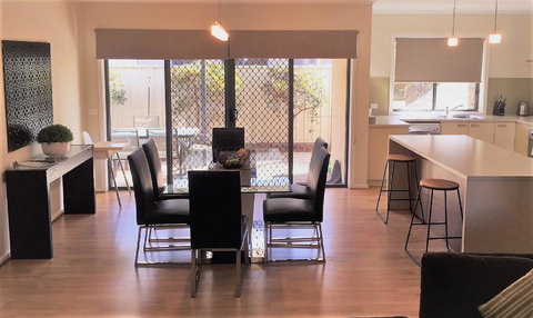 Tempo Place - Mulwala - Accommodation Directory 1