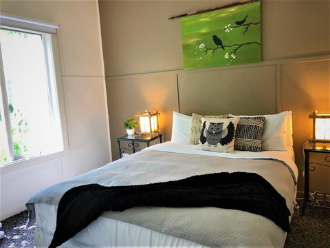 The Apple Tree - Accommodation Directory 2