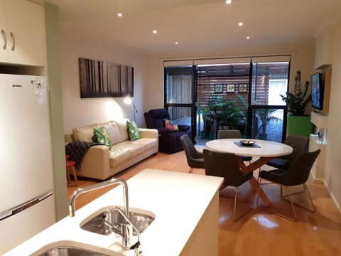 The Artisan - 3BR House In The City - Accommodation Directory 0