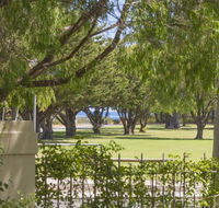 The Beach Retreat - Accommodation Directory