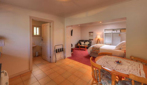 Ellie\'s Cottages - Accommodation Directory 13
