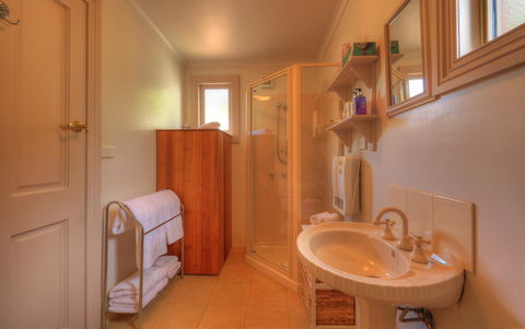 Ellie\'s Cottages - Accommodation Directory 17