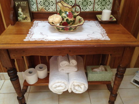 Ellie\'s Cottages - Accommodation Directory 25