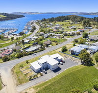 The Cove Kettering - Accommodation Directory