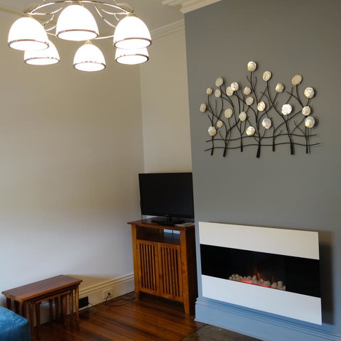 Patersonia Cottage - Accommodation Directory 10