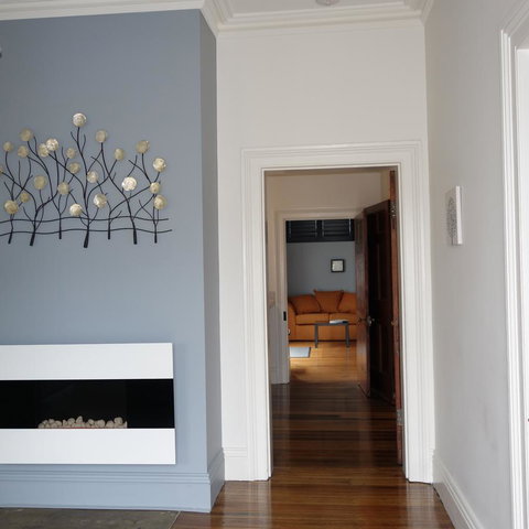 Patersonia Cottage - Accommodation Directory 12