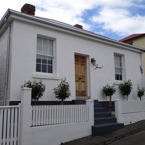 Patersonia Cottage - Accommodation Directory 0