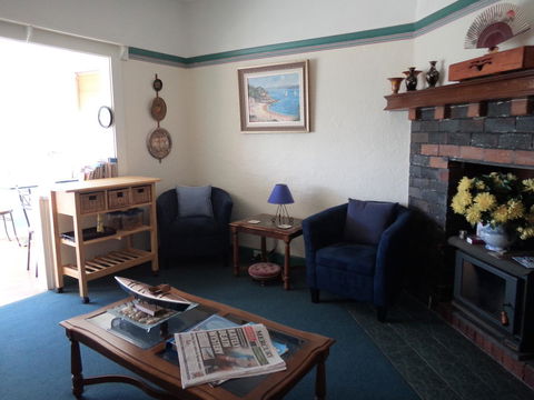 Freycinet Waters - Accommodation Directory 9