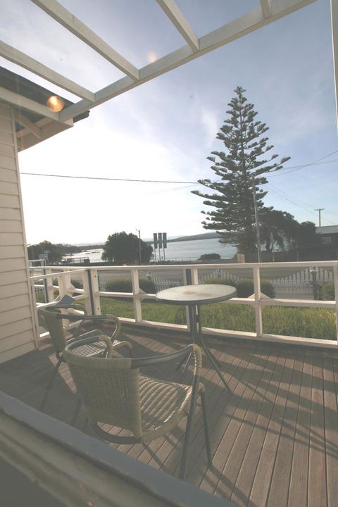 Freycinet Waters - Accommodation Directory 21