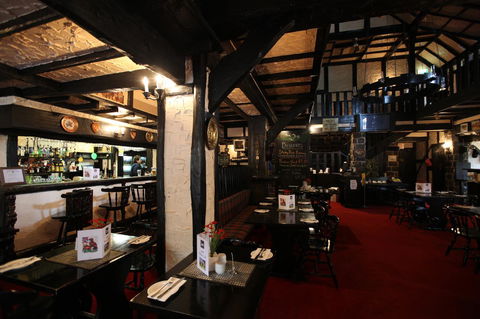 The Fox And Hounds Historic Hotel - Accommodation Directory 35
