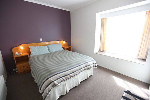 The Fox And Hounds Historic Hotel - Accommodation Directory 12