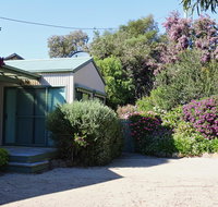 Hazards Beach House - Accommodation Directory
