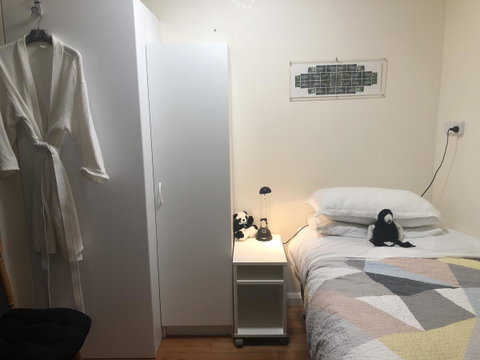 Beachside Taroona With Spa - Accommodation Directory 3