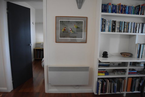Beachside Taroona With Spa - Accommodation Directory 11