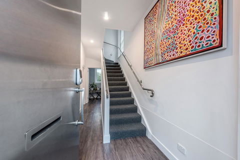 City Retreat Hobart - Accommodation Directory 4