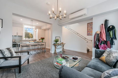 City Retreat Hobart - Accommodation Directory 3