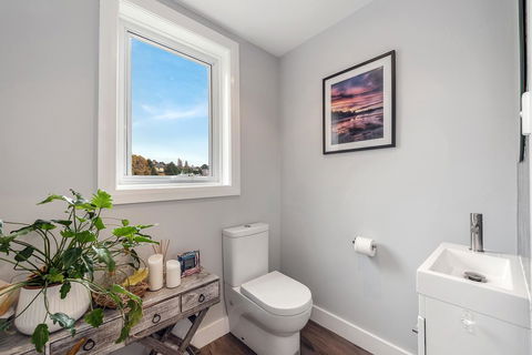 City Retreat Hobart - Accommodation Directory 8