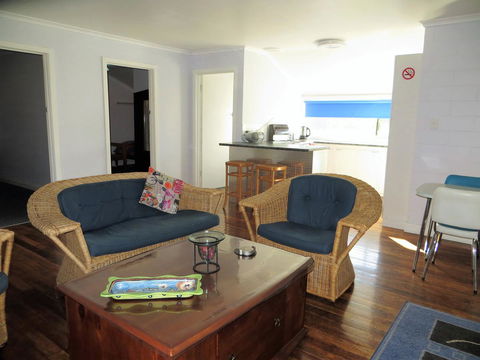 Orford Prosser Holiday Units - Accommodation Directory 20