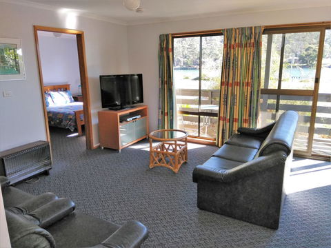 Orford Prosser Holiday Units - Accommodation Directory 21