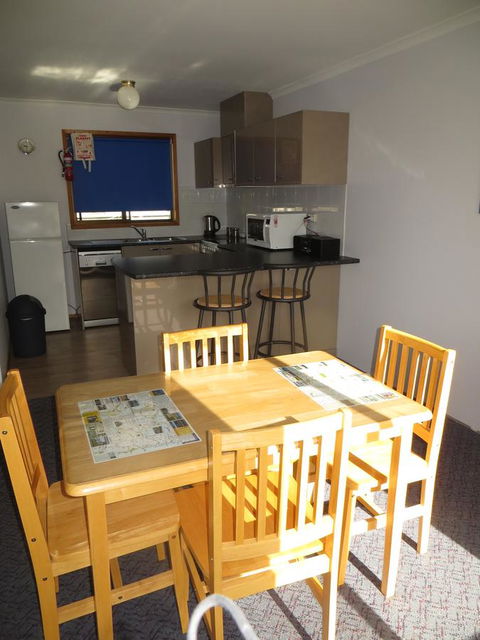 Orford Prosser Holiday Units - Accommodation Directory 12