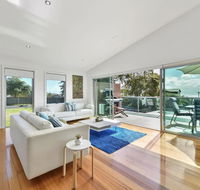 Seas The Day - Seaside Getaway - Accommodation Directory