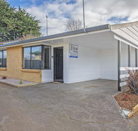 Elkie Villa - 2 Bedroom Unit - Burnie - Accommodation Directory