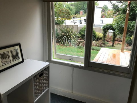 Maple Cottage - Accommodation Directory 23