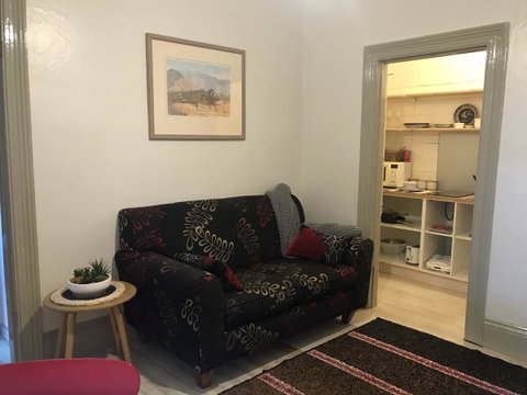 Maple Cottage - Accommodation Directory 10